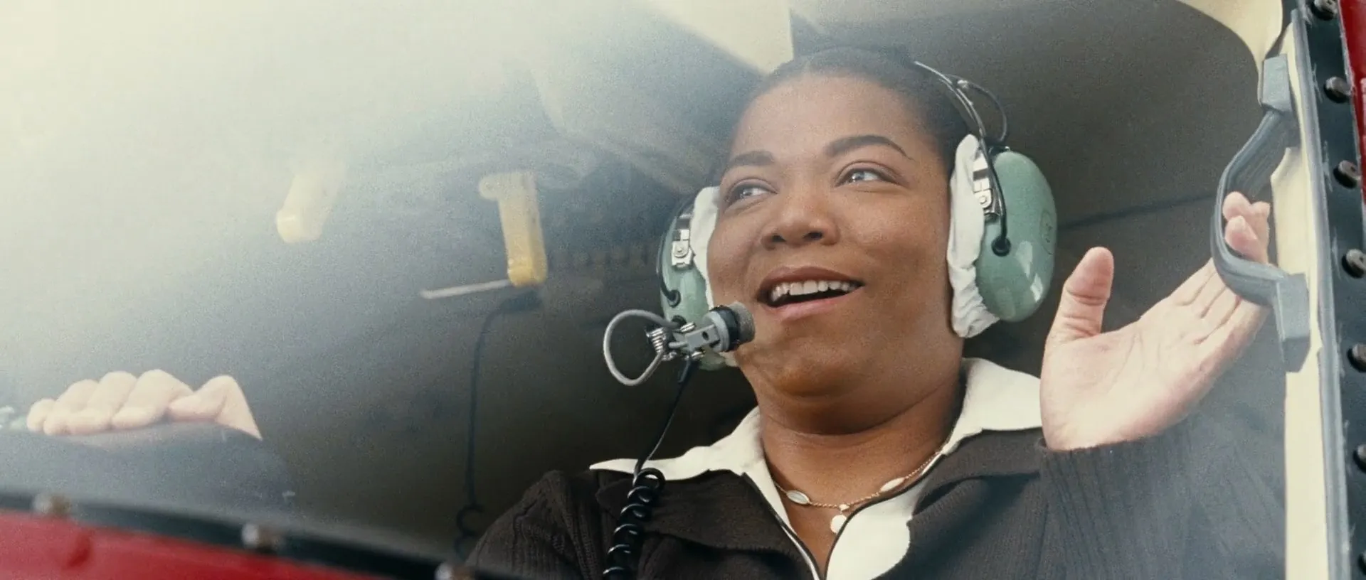 Last Holiday 2006 Hindi Dual Audio WEB-DL 1080p – 720p – 480p