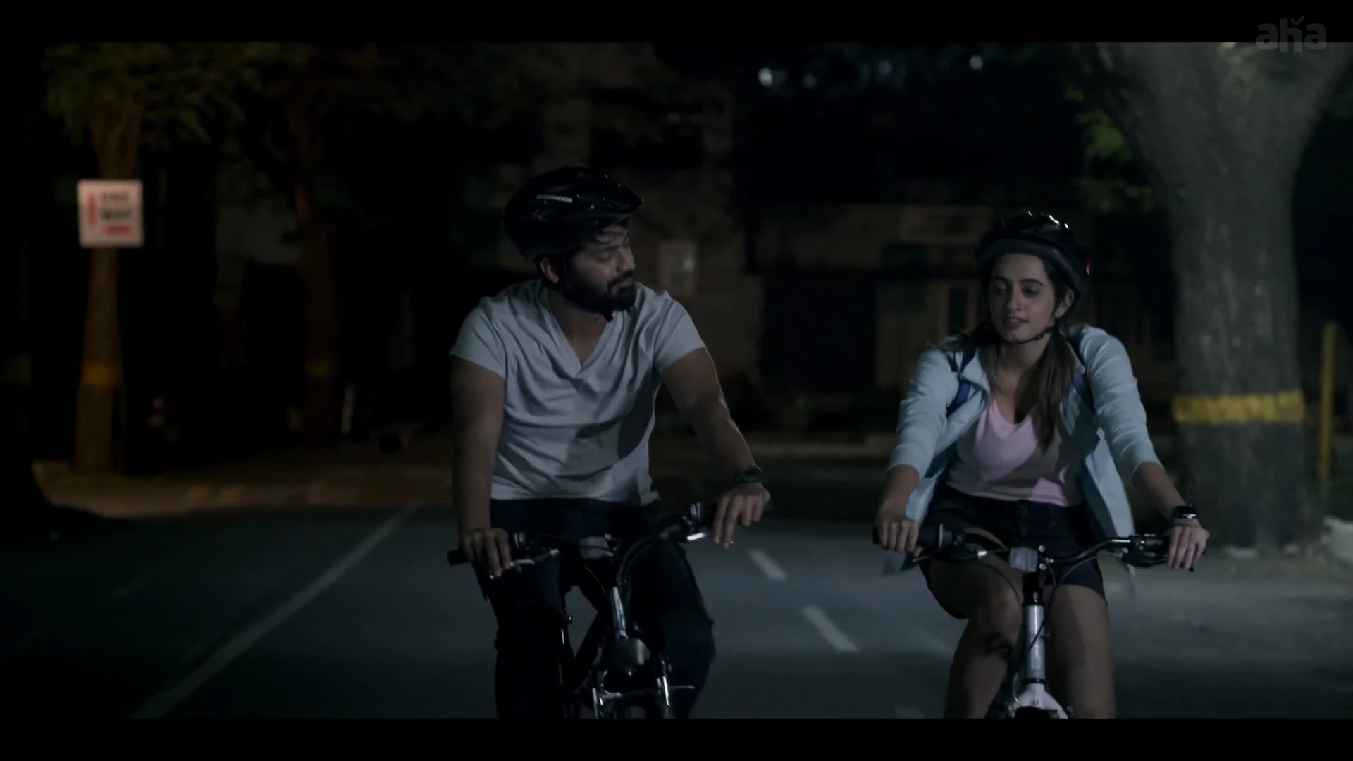 Emoji 2022 Hindi Dual Audio WEB-DL 720p – 480p – 1080p